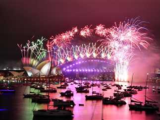 إطلاق الألعاب النارية في مدينة سيدني بأستراليا احتفالا بالعام الجديد 2021
