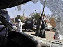 مصرع سائق وإصابة أميني شرطة في هجوم مسلح على سيارة بريد بسوهاج