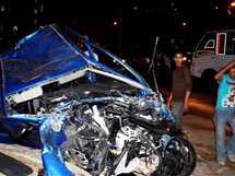 مصرع 4 وإصابة 10 في انقلاب سيارة ميكروباص على طريق أسيوط الصحراوي