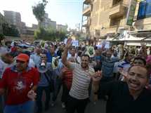 الأهالي والشرطة يطاردون مسيرة لأنصار مرسي بالمحلة.. والقبض على 11 من «الإخوان»